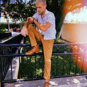 Meet your Posher, Eric